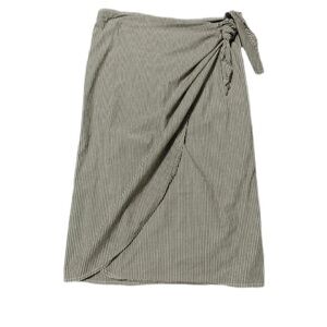 Chaps Wrap Skirt Grey White Pinstriped NWOT Size 6